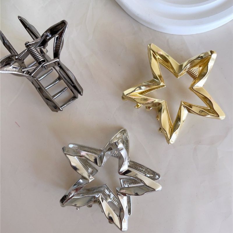 Hollow Out Alloy Star Hair Claws