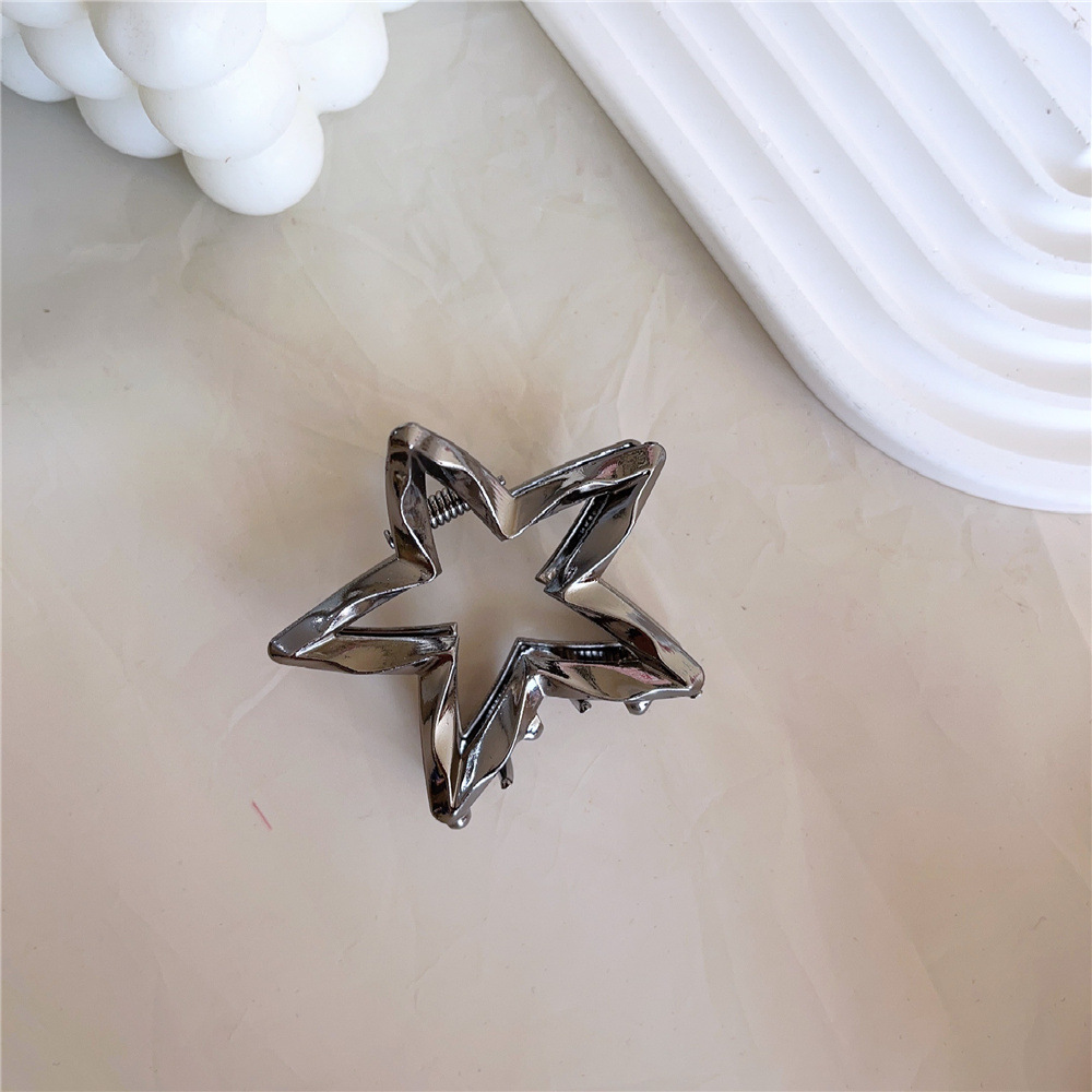 Hollow Out Alloy Star Hair Claws