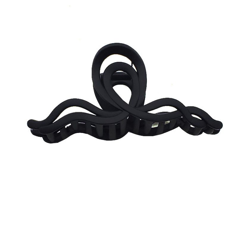 Wave Shaped Matt Plastic Claw Clip