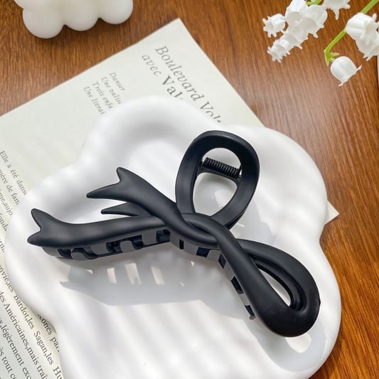 Bowknot Matt Plastic Claw Clip